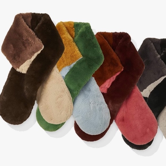 ECHO BLUE GREEN YELLOW FAUX FUR‎ COLORBLOCK PULL THROUGH SCARF OS - Picture 4 of 6